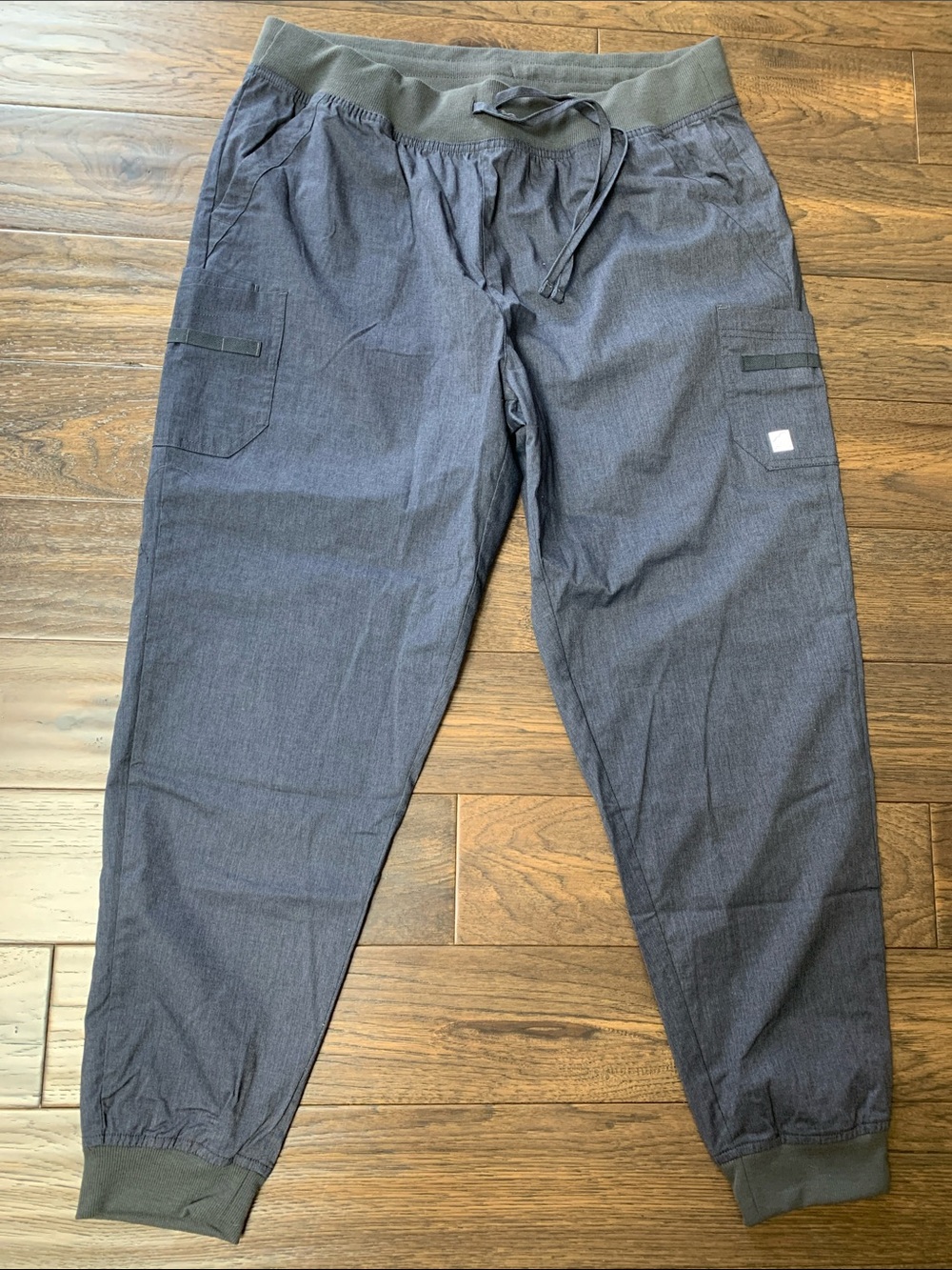 Butter Men's Drawstring Joggers in Charcoal/Olive Waistband.Pre-Owned.Size XL.